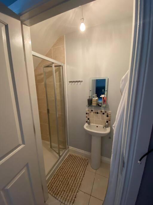Cheerful 4-Bed Townhouse In Centre Of Newcastle Villa Newcastle  Eksteriør billede